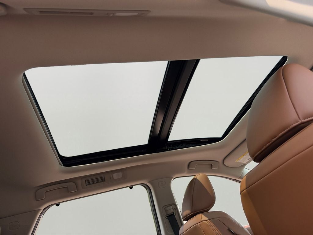 2025 Nissan Pathfinder Platinum / One Owner