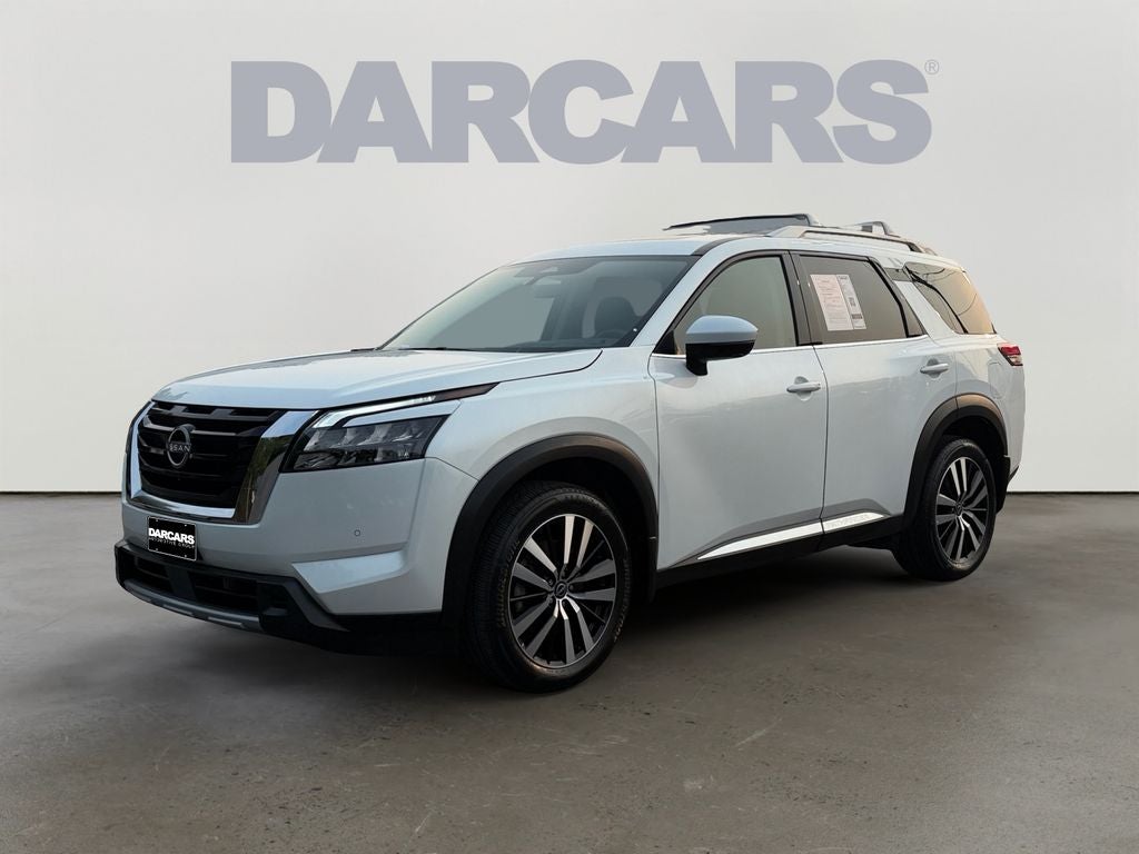 2025 Nissan Pathfinder Platinum / One Owner