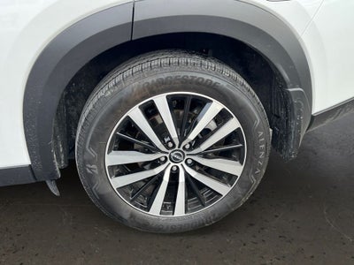 2025 Nissan Pathfinder Platinum / One Owner / 4WD / Cargo Package / Roof Rails w/