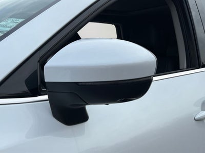 2025 Nissan Pathfinder Platinum / One Owner / 4WD / Cargo Package / Roof Rails w/