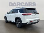 2025 Nissan Pathfinder Platinum / One Owner / 4WD / Cargo Package / Roof Rails w/