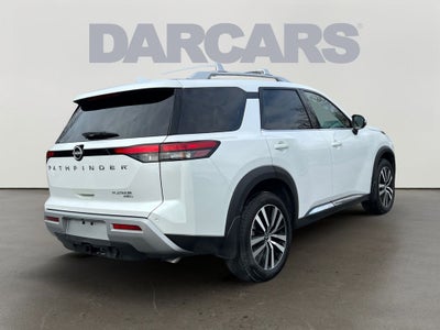 2025 Nissan Pathfinder Platinum / One Owner / 4WD / Cargo Package / Roof Rails w/
