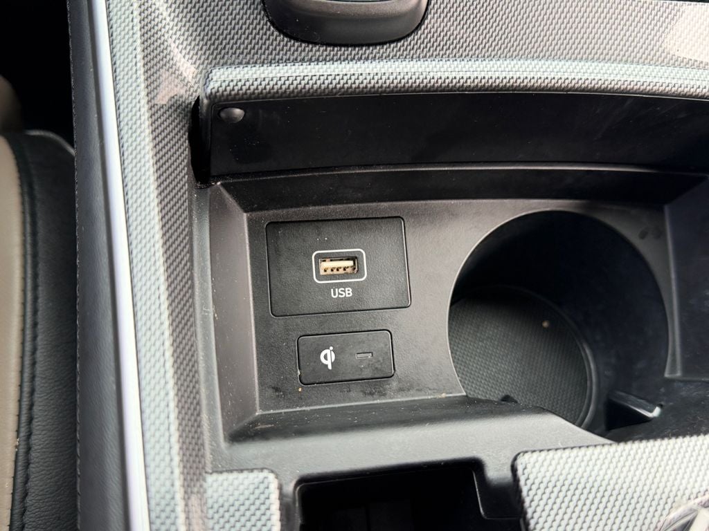 2022 Hyundai Santa Fe Limited / One Owner /