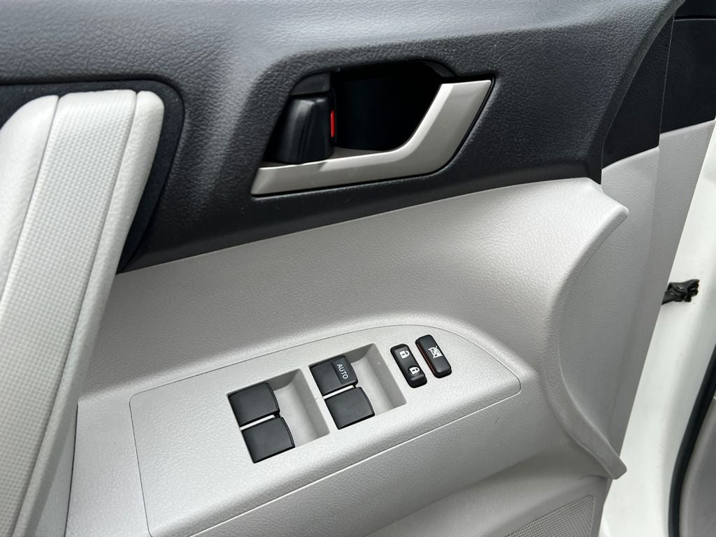 2012 Toyota Highlander Base / One Owner / AWD /