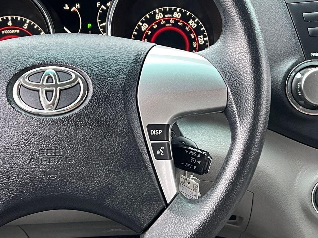 2012 Toyota Highlander Base / One Owner / AWD /