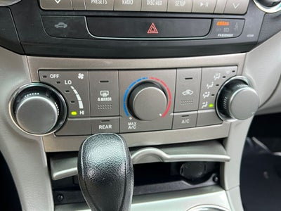 2012 Toyota Highlander Base / One Owner / AWD /