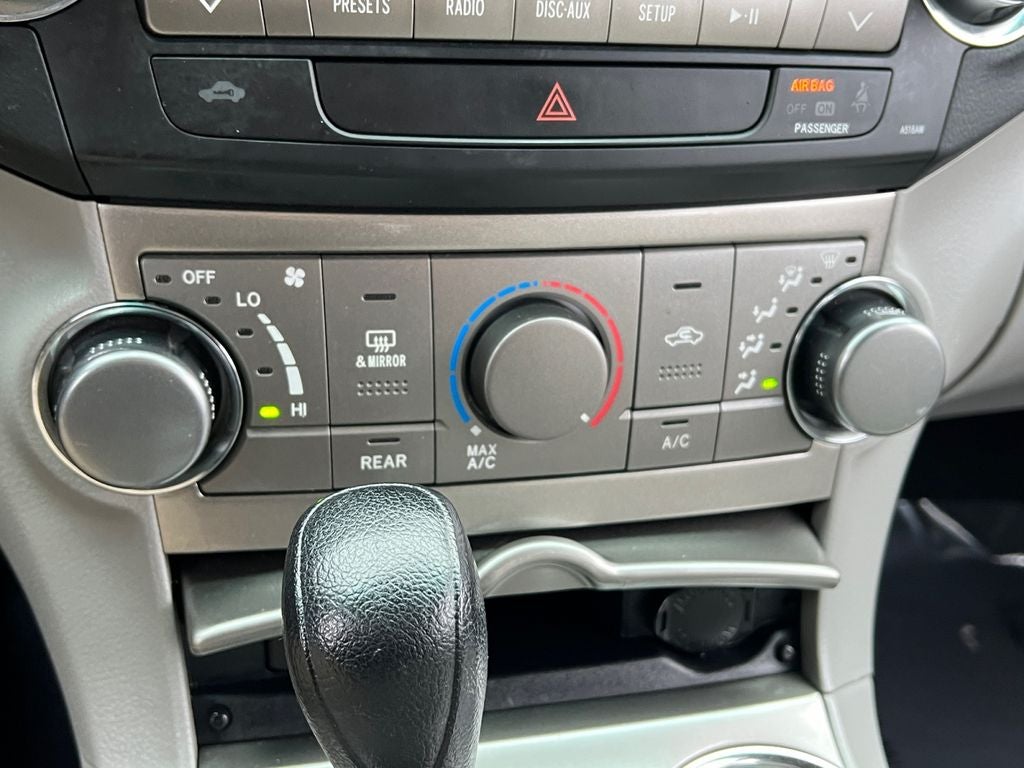 2012 Toyota Highlander Base / One Owner / AWD /