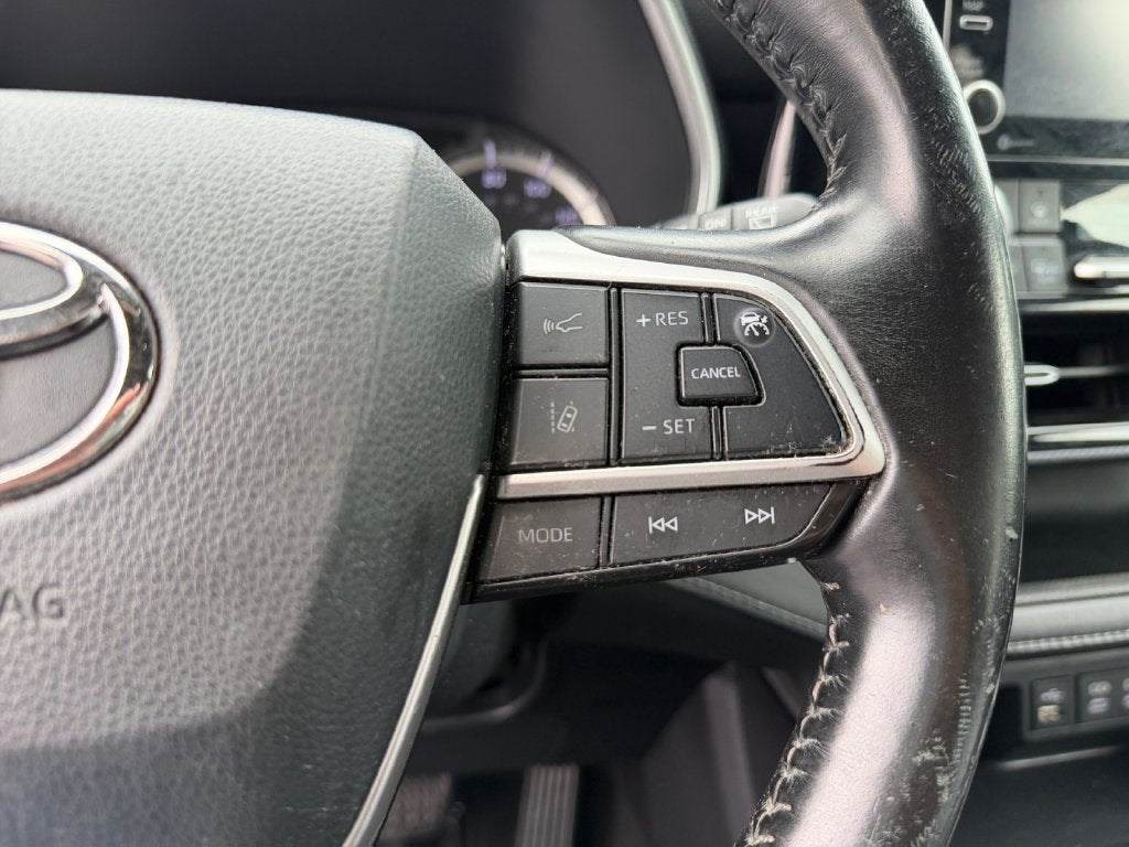 2022 Toyota Highlander XSE