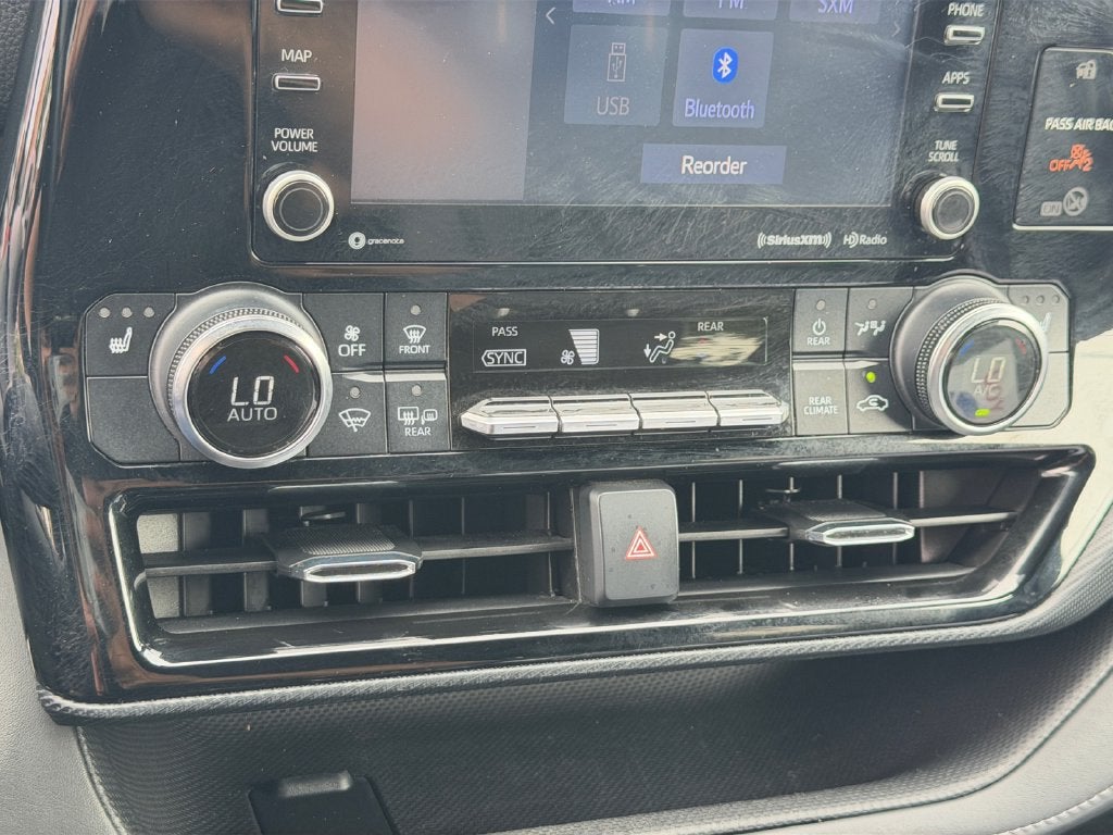 2022 Toyota Highlander XSE