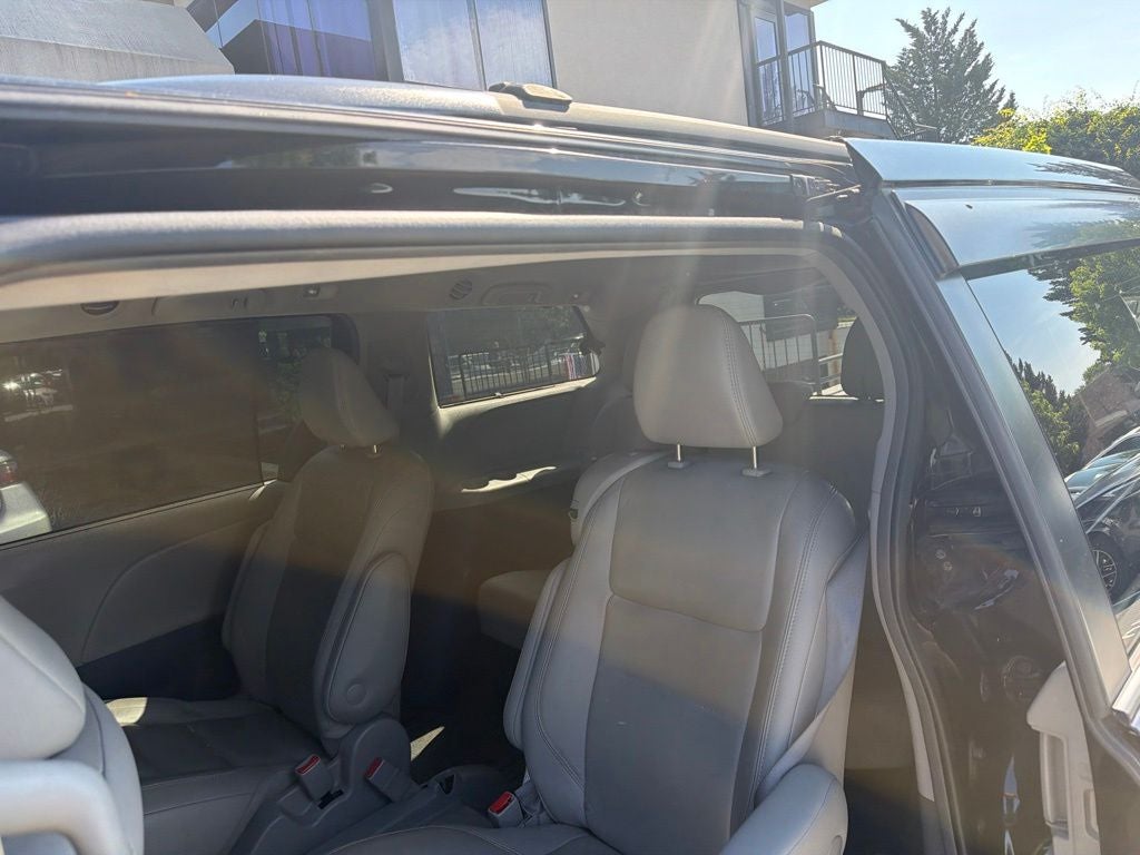 2019 Toyota Sienna XLE 8 Passenger