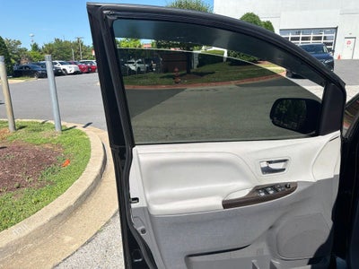 2019 Toyota Sienna XLE 8 Passenger