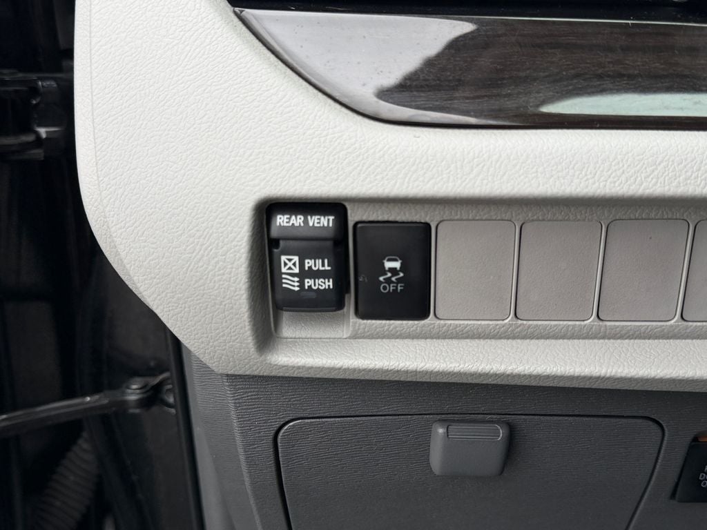 2019 Toyota Sienna XLE 8 Passenger