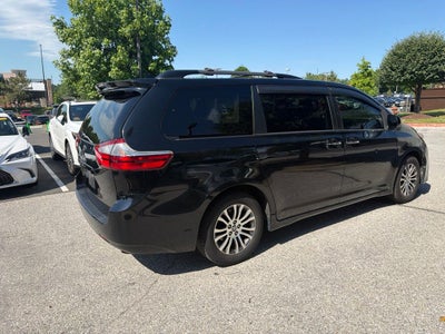 2019 Toyota Sienna XLE 8 Passenger