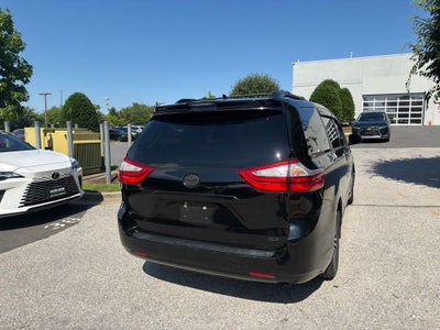 2019 Toyota Sienna XLE 8 Passenger