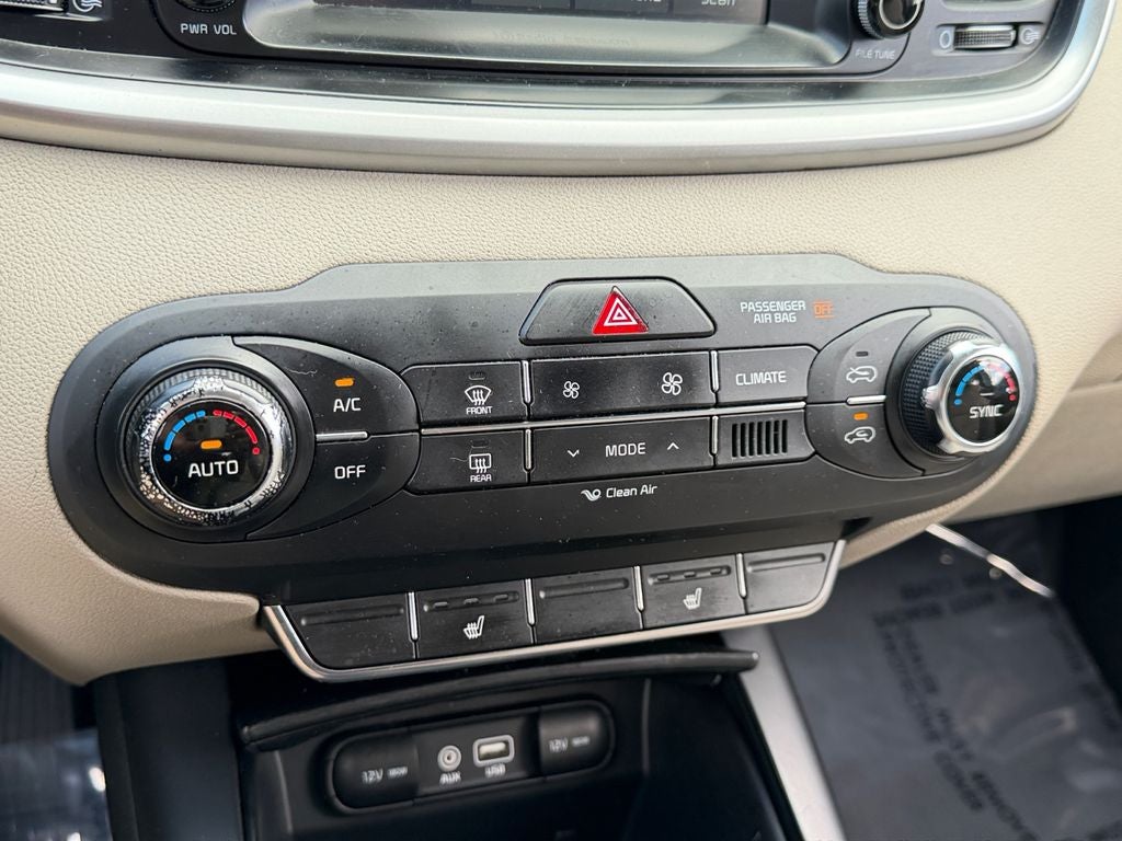 2017 Kia Sorento LX
