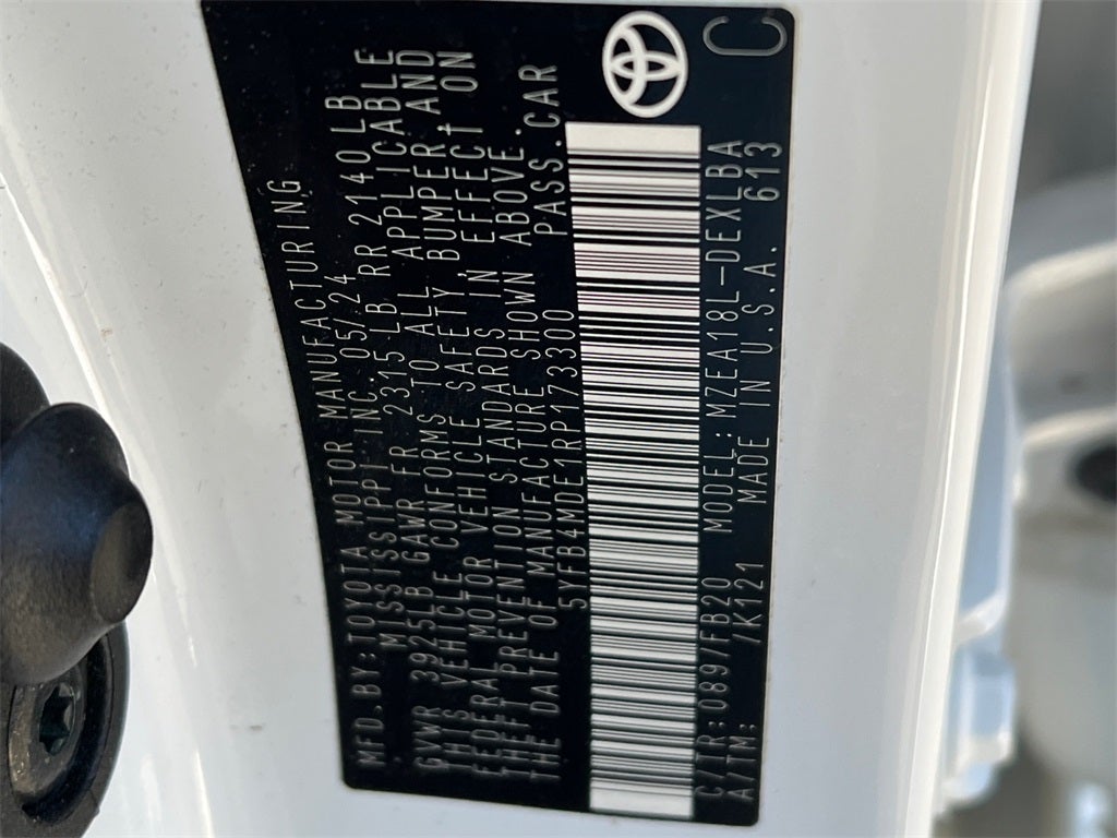 2024 Toyota Corolla LE / One Owner / New Tires /