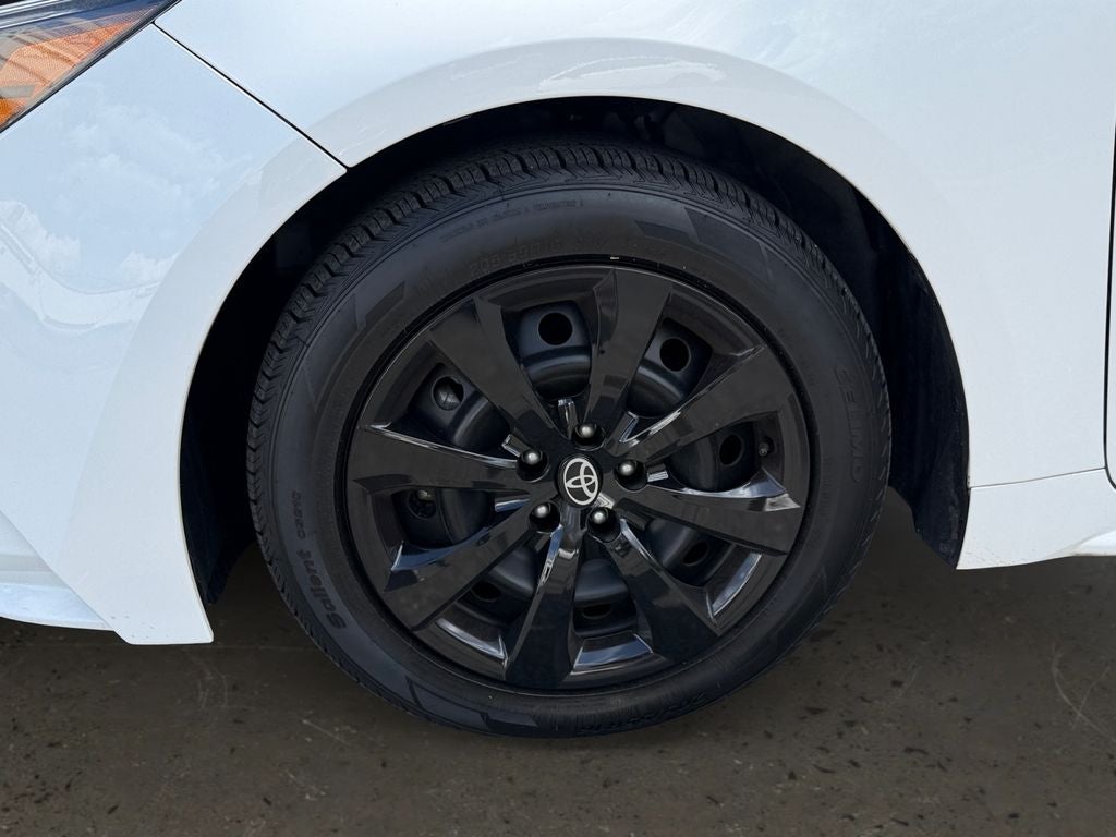 2024 Toyota Corolla LE / One Owner /