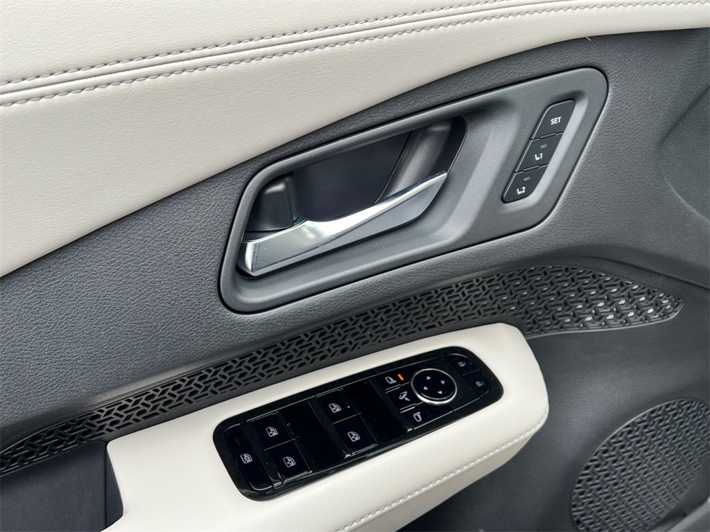 2023 Nissan Ariya EVOLVE+ One Owner