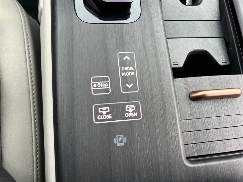 2023 Nissan Ariya EVOLVE+ One Owner