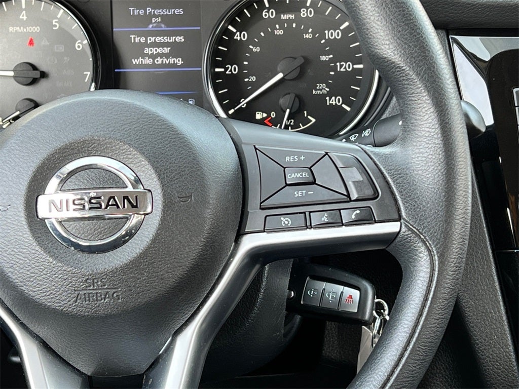 2021 Nissan Rogue Sport S AWD / 4 NEW TIRES / LOW MILES