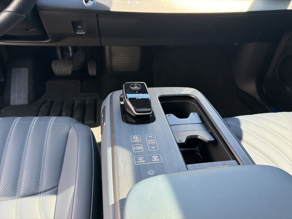 2024 Nissan Ariya PLATINUM+ e-4ORCE / One Owner