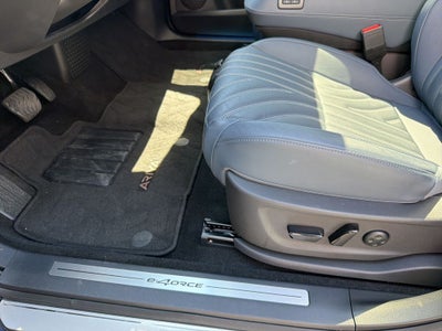 2024 Nissan Ariya PLATINUM+ e-4ORCE / One Owner