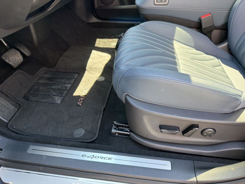 2024 Nissan Ariya PLATINUM+ e-4ORCE / One Owner