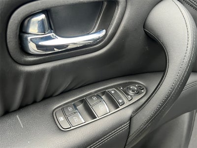 2024 Nissan Armada SV One Owner / 4WD