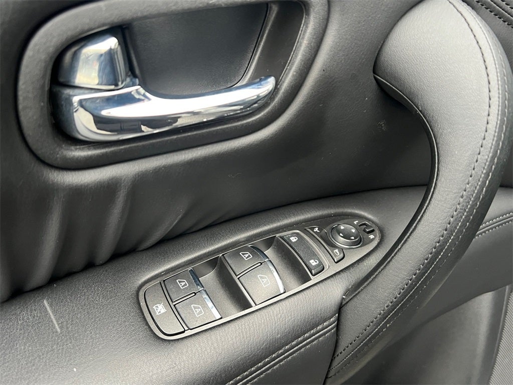 2024 Nissan Armada SV One Owner / 4WD