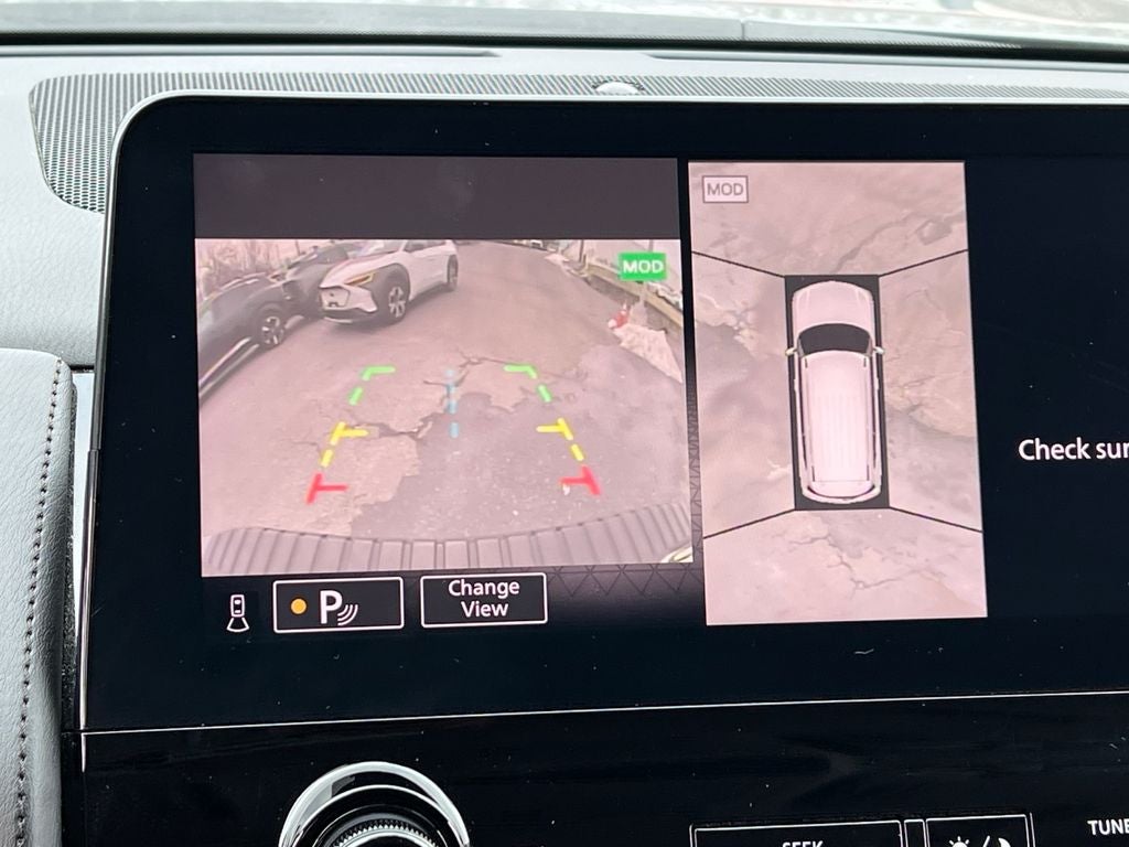 2024 Nissan Armada SL / One Owner / 4WD / Clean Carfax