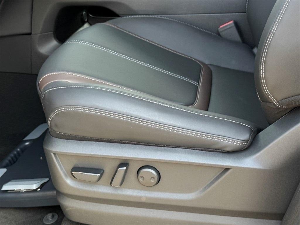 2025 Nissan Armada SL