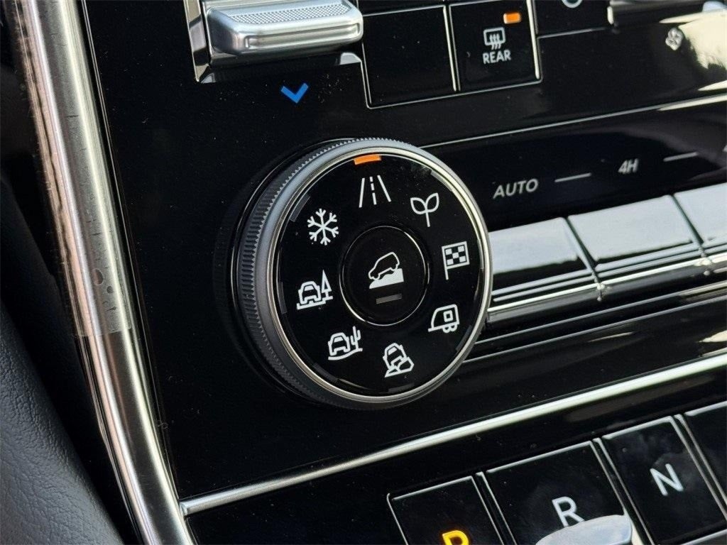 2025 Nissan Armada SL