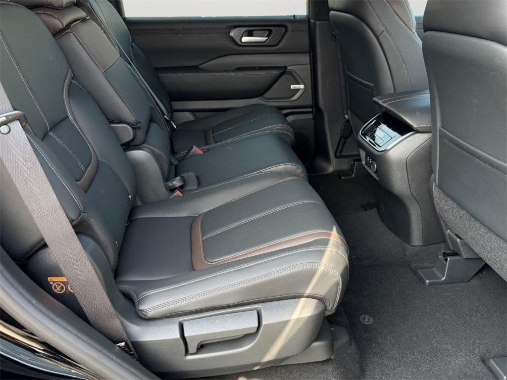 2025 Nissan Armada SL