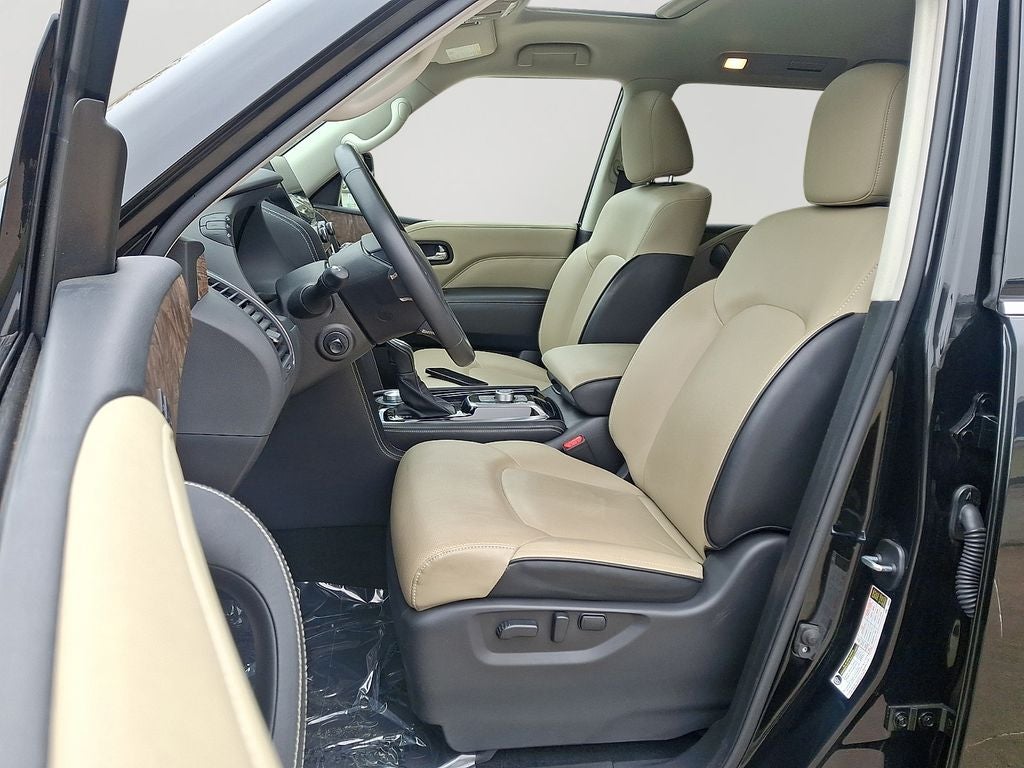 2024 INFINITI QX80 Premium Select / One Owner