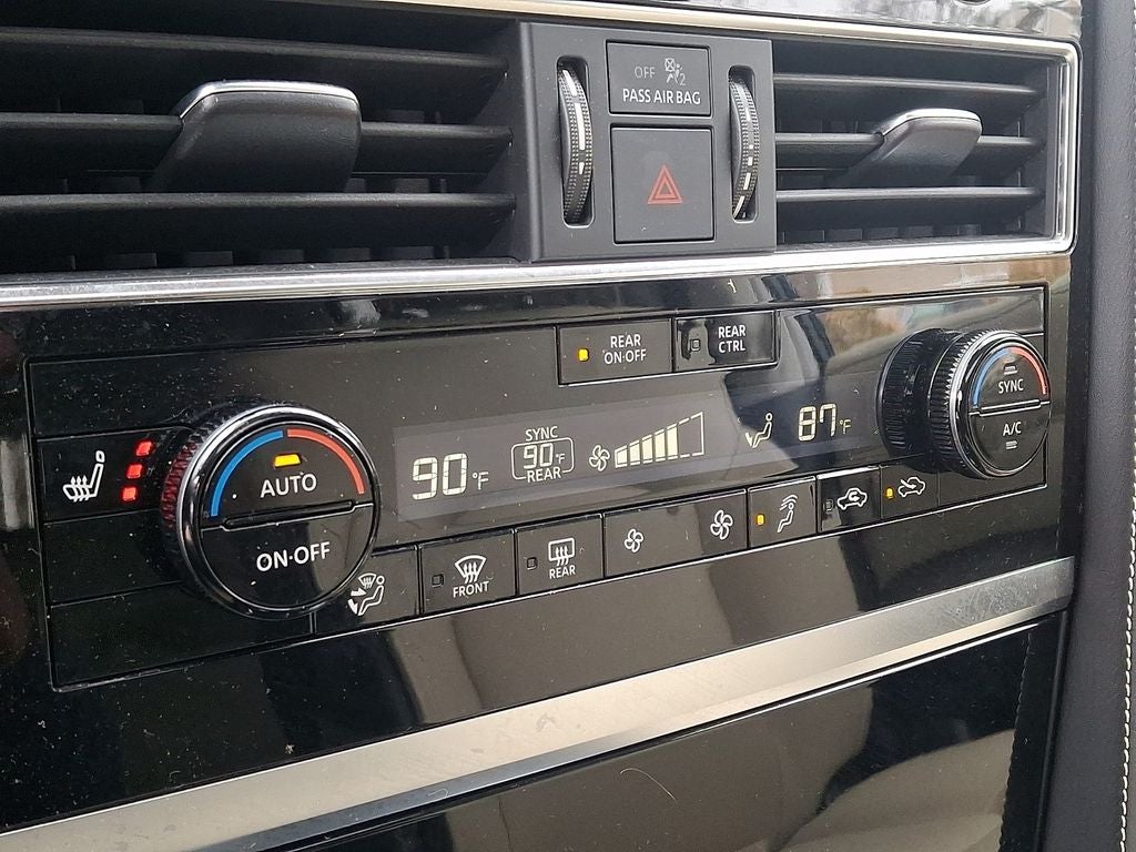 2024 INFINITI QX80 Premium Select / One Owner
