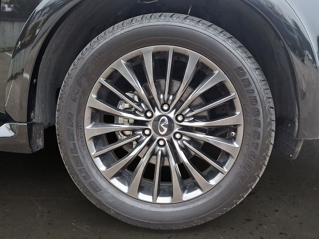 2024 INFINITI QX80 Premium Select / One Owner