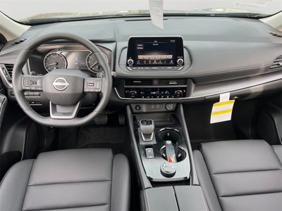 2026 Nissan Rogue SV / Premium Package / Cold Weather Package