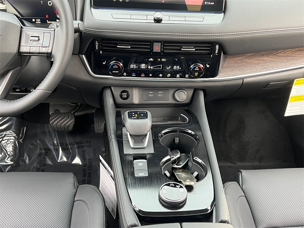 2026 Nissan Rogue Platinum / One Owner / Premium Package / Floormats Package