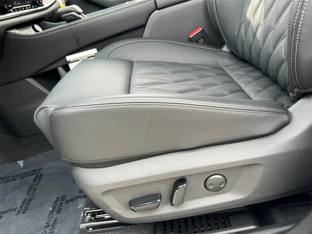 2026 Nissan Rogue Platinum / One Owner / Premium Package / Floormats Package
