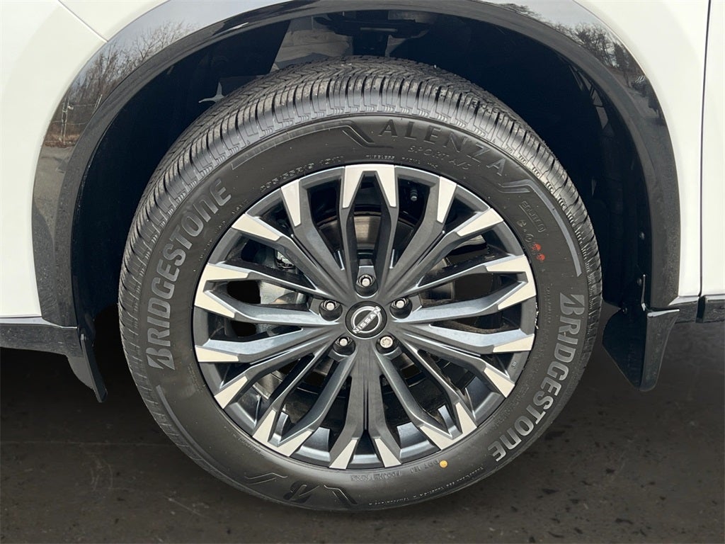 2026 Nissan Rogue Platinum / One Owner / Premium Package / Floormats Package