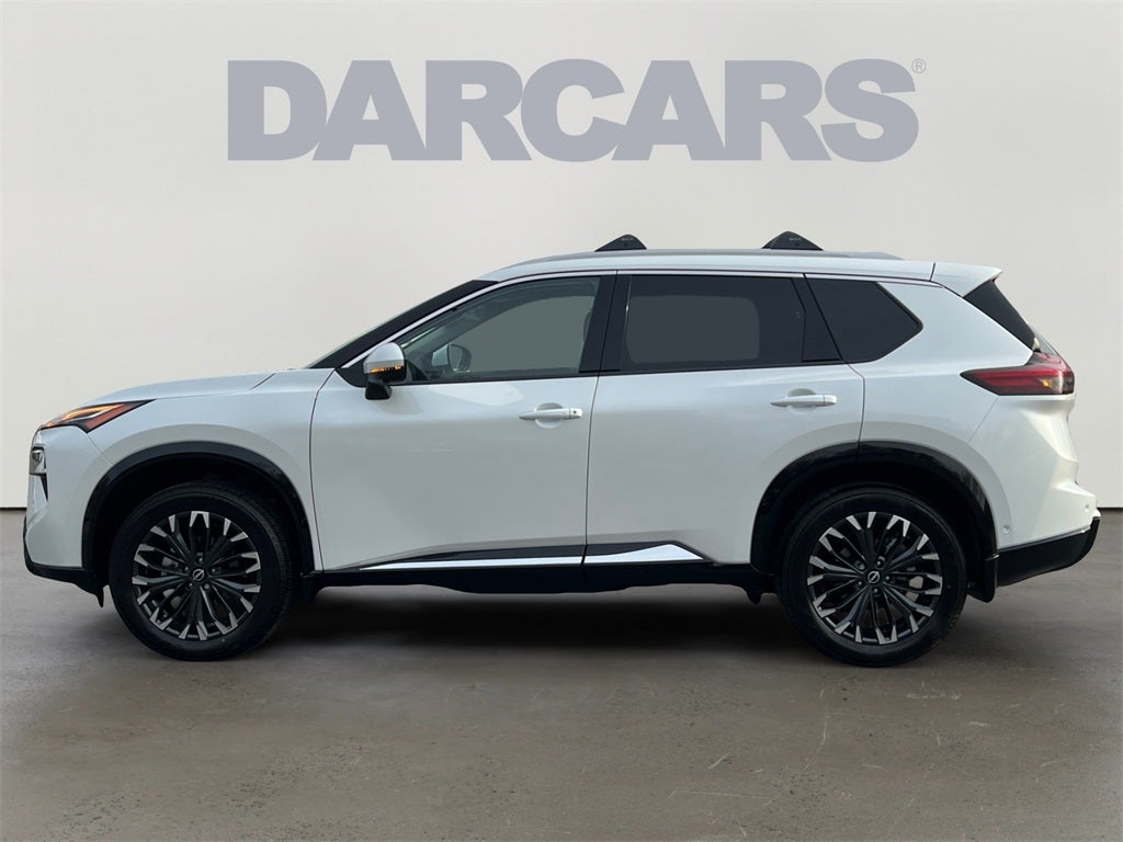 2026 Nissan Rogue Platinum / One Owner / Premium Package / Floormats Package