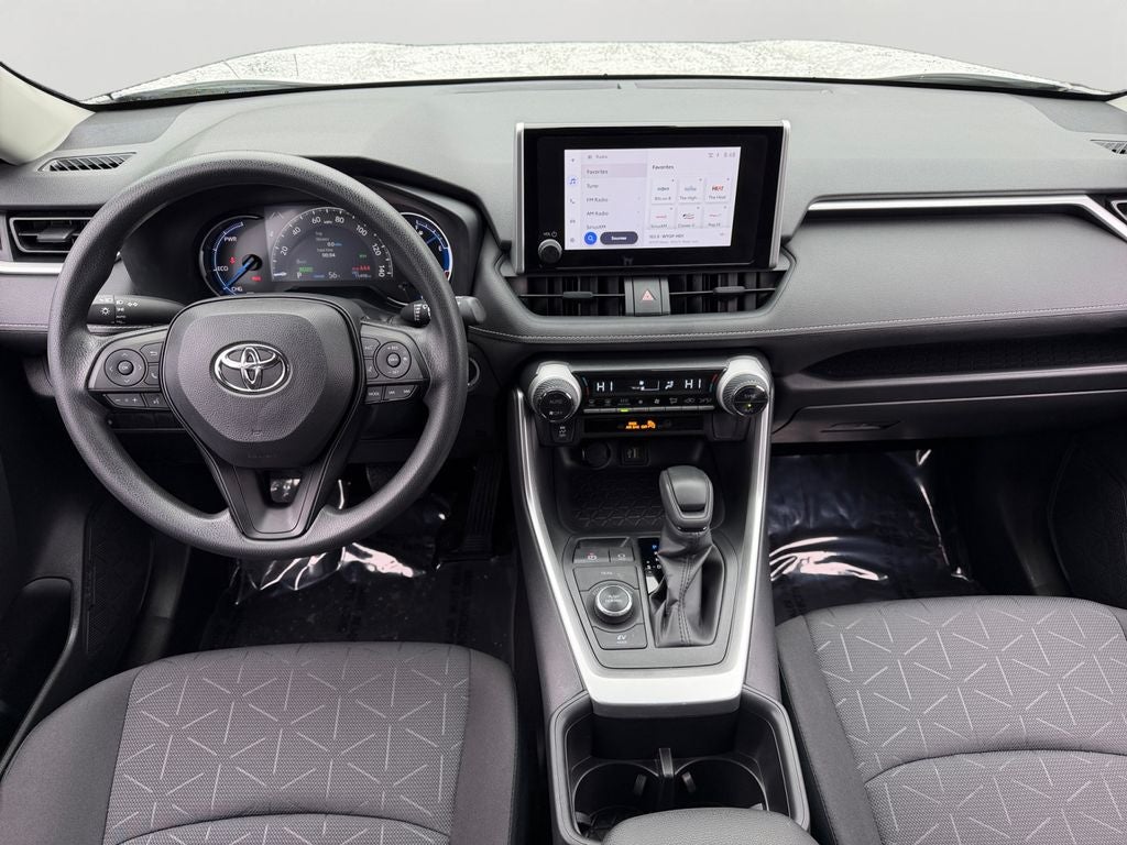 2024 Toyota RAV4 Hybrid XLE / One Owner