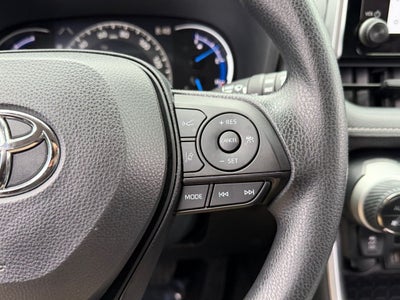 2024 Toyota RAV4 Hybrid XLE / One Owner