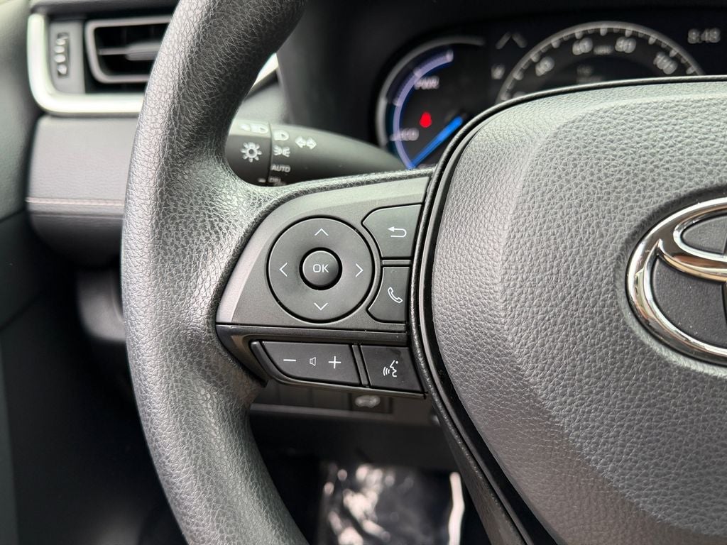 2024 Toyota RAV4 Hybrid XLE / One Owner