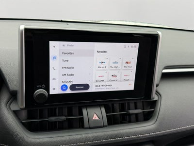 2024 Toyota RAV4 Hybrid XLE / One Owner
