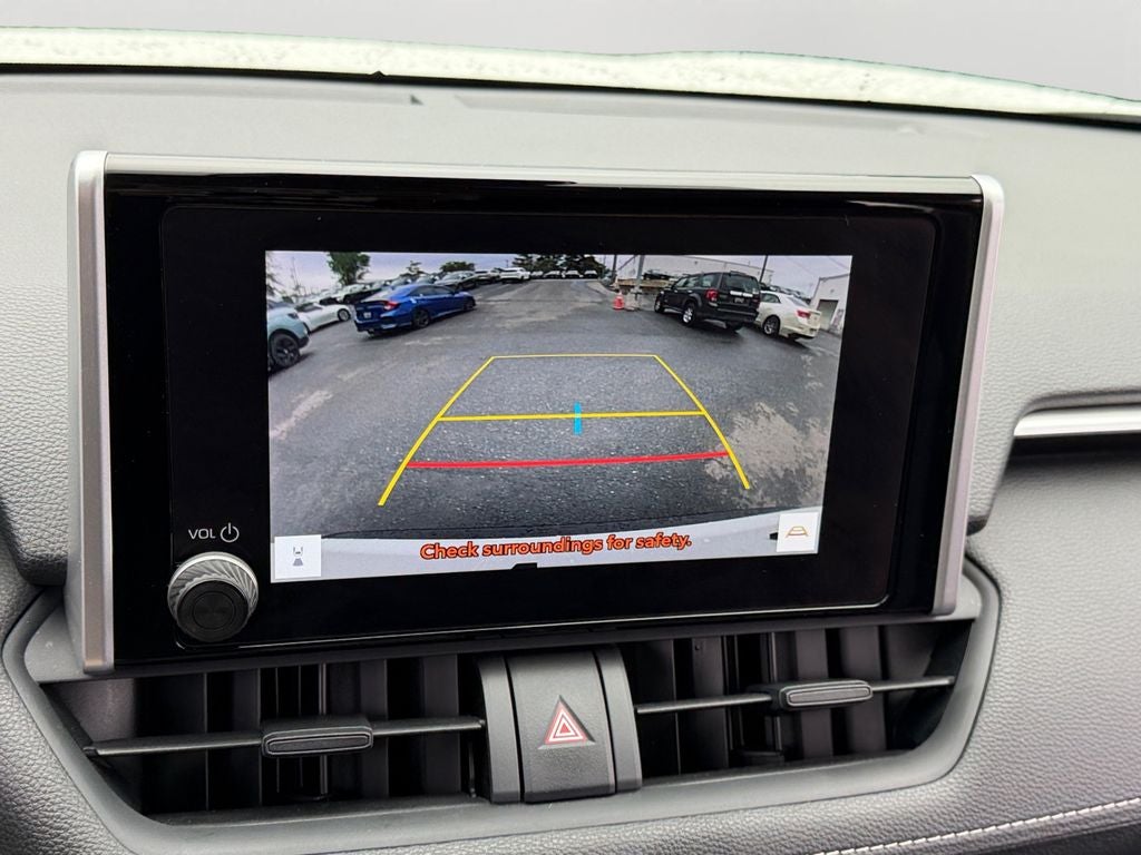 2024 Toyota RAV4 Hybrid XLE / One Owner