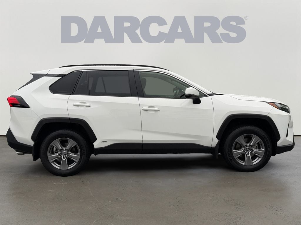 2024 Toyota RAV4 Hybrid XLE / One Owner