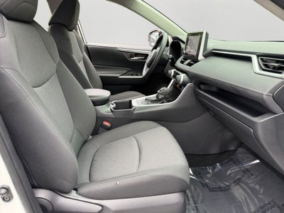 2024 Toyota RAV4 Hybrid XLE / One Owner