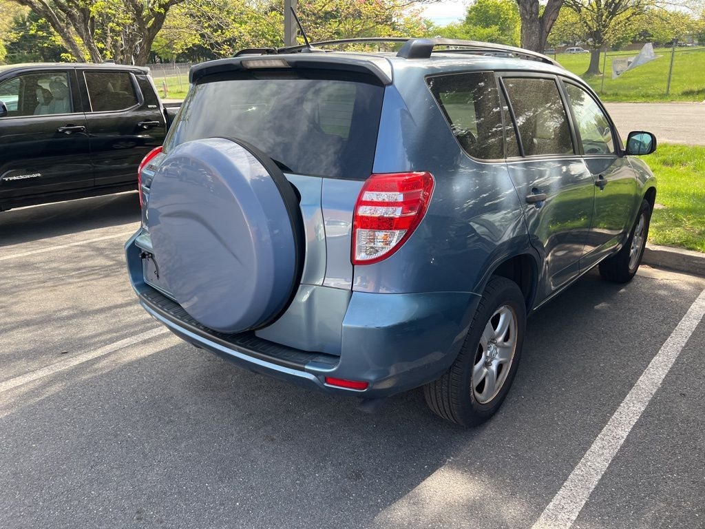2010 Toyota RAV4 Base / One Owner