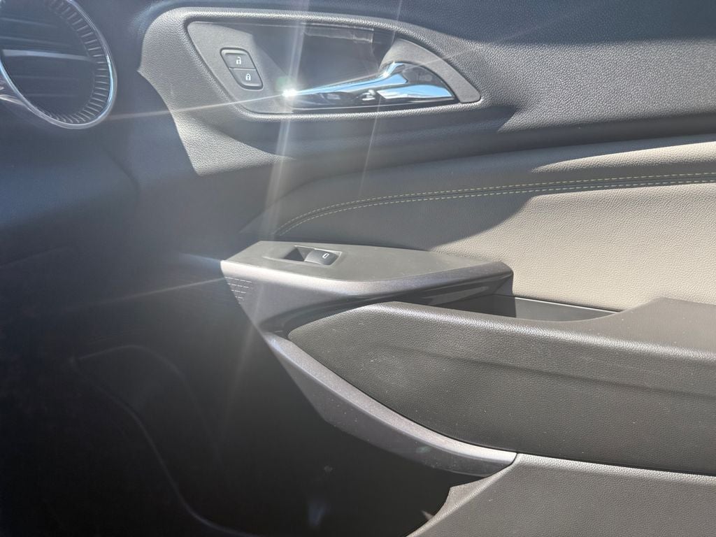 2025 Chevrolet Trax ACTIV / One Owner